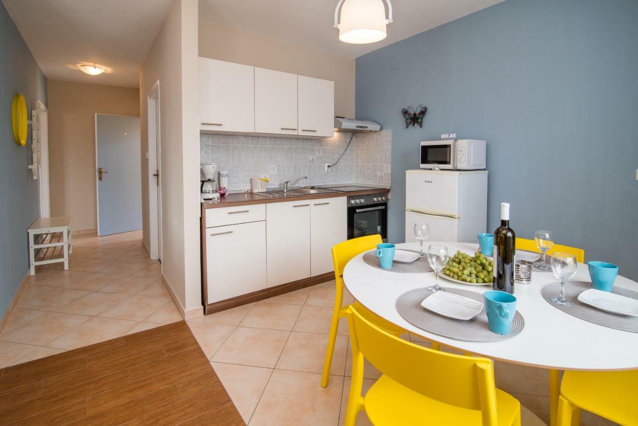 Apartments Sanjin Kornić Kültér fotó